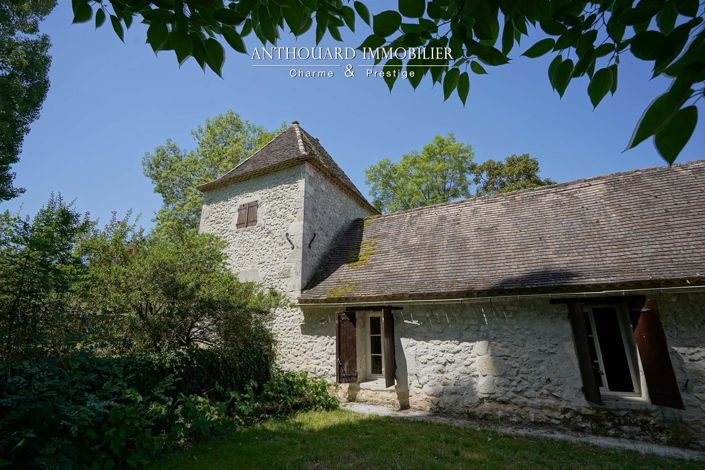 Image No.5-6 Bed House for sale