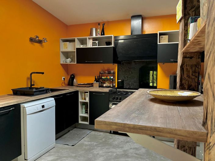 Image No.16-4 Bed House for sale