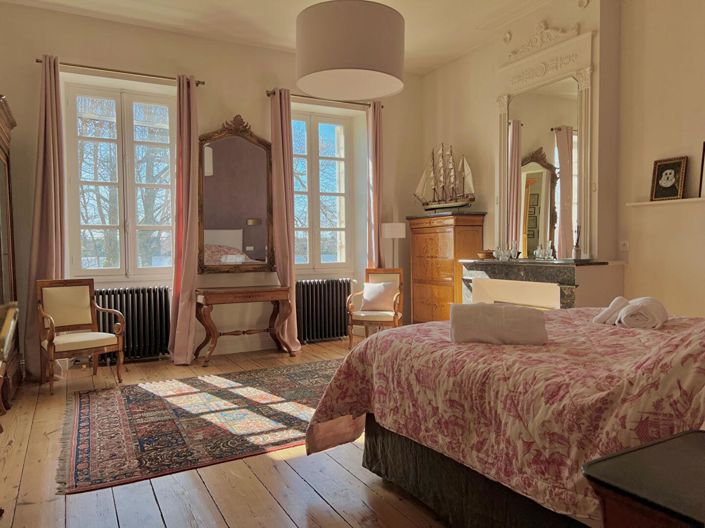 Image No.14-10 Bed House for sale