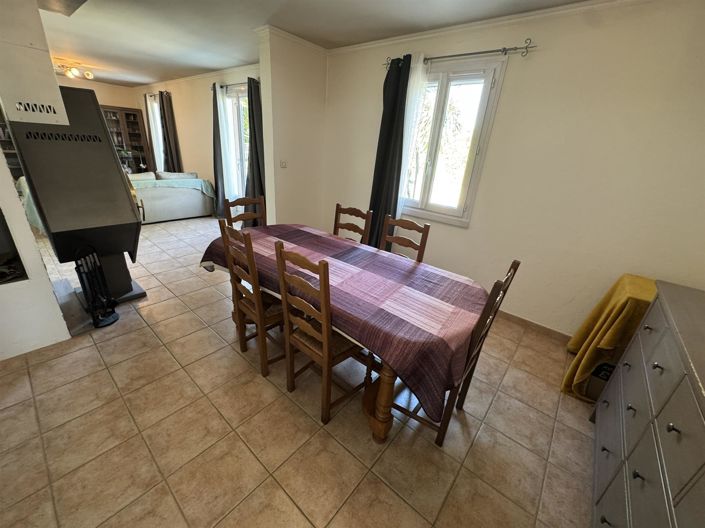 Image No.8-4 Bed House for sale