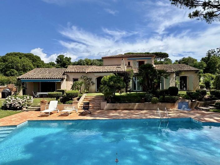 Image No.1-5 Bed House for sale