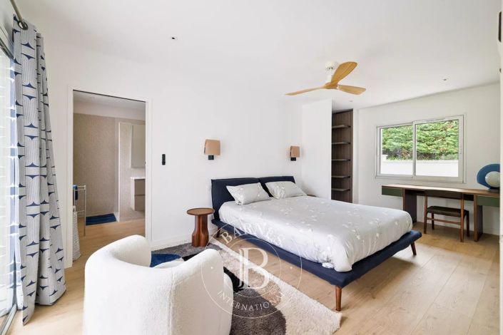 Image No.22-9 Bed House for sale