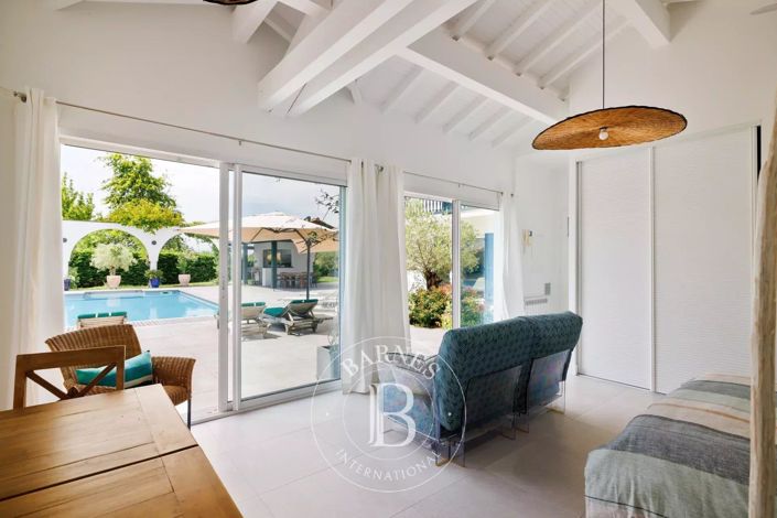 Image No.28-9 Bed House for sale