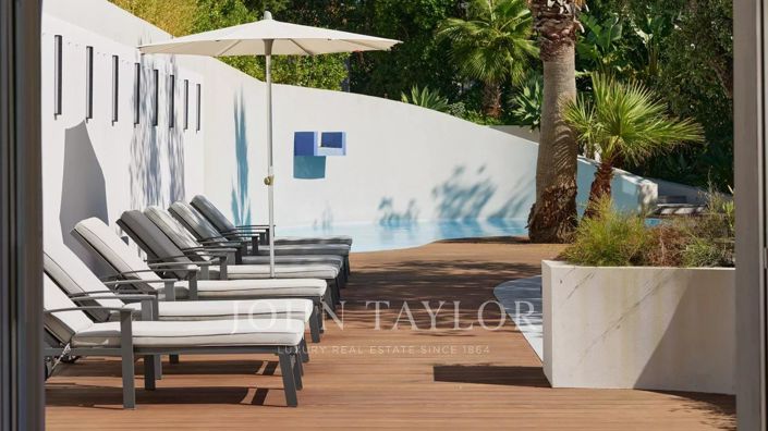 Image No.12-5 Bed House for sale