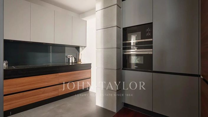 Image No.22-5 Bed House for sale