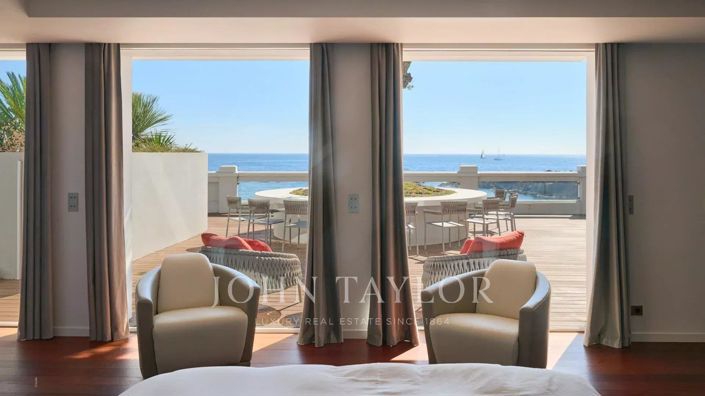 Image No.24-5 Bed House for sale