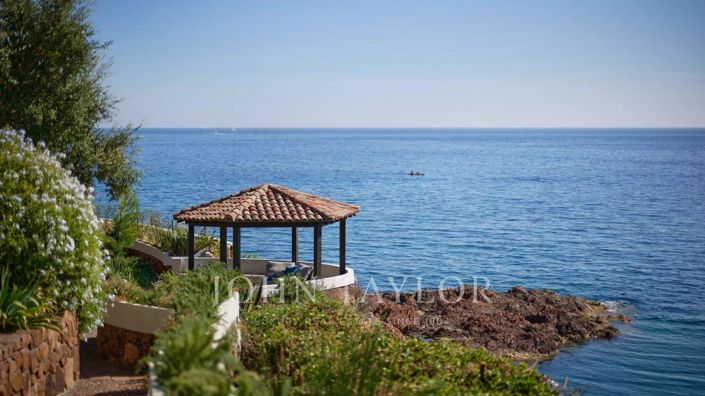 Image No.4-5 Bed House for sale