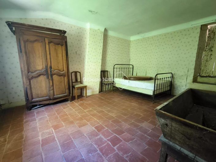 Image No.12-3 Bed House for sale