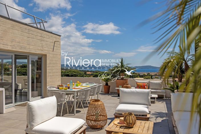 Image No.2-Appartement de 3 chambres à vendre à Cavalaire-sur-Mer