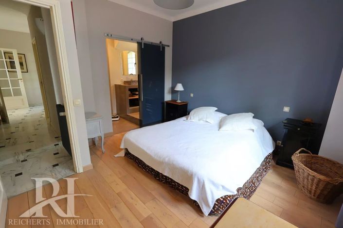 Image No.15-4 Bed House for sale