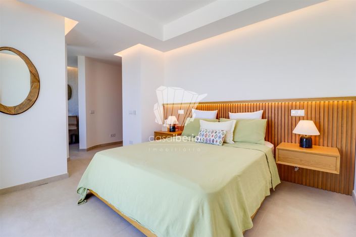 Image No.35-4 Bed House for sale