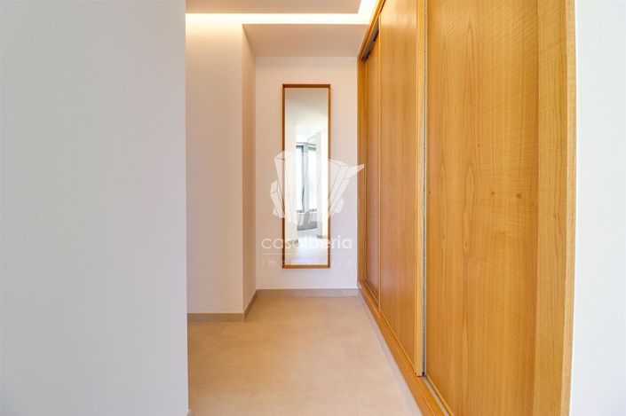 Image No.41-4 Bed House for sale