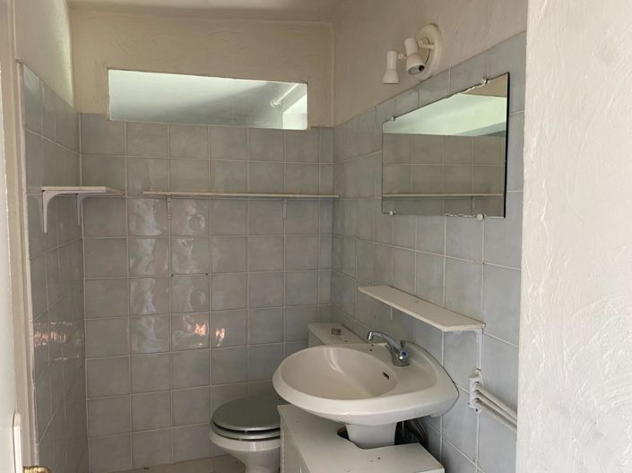 Image No.12-3 Bed House for sale