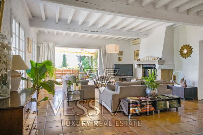 Image No.7-4 Bed House for sale