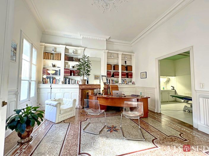 Image No.9-3 Bed Property for sale