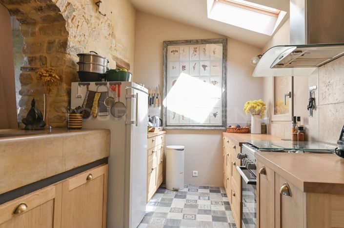 Image No.8-4 Bed House for sale