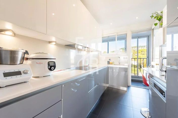 Image No.6-Appartement de 2 chambres à vendre à Cannes