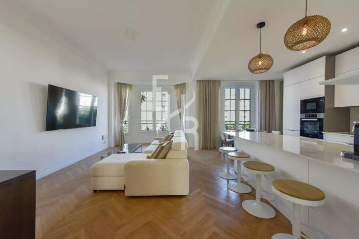 Image No.1-3 Bed Apartment for sale