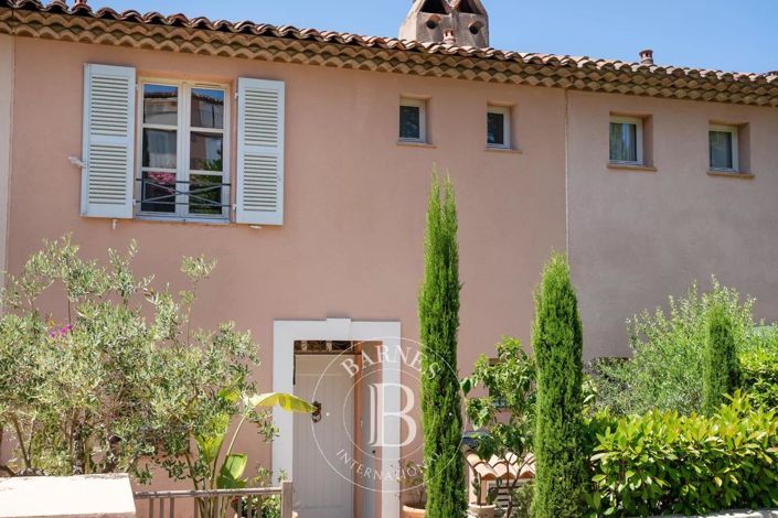 Image No.7-3 Bed House for sale