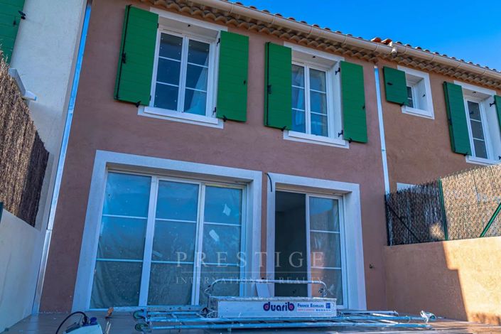 Image No.17-3 Bed House for sale