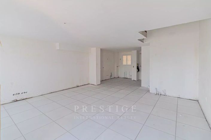 Image No.20-3 Bed House for sale