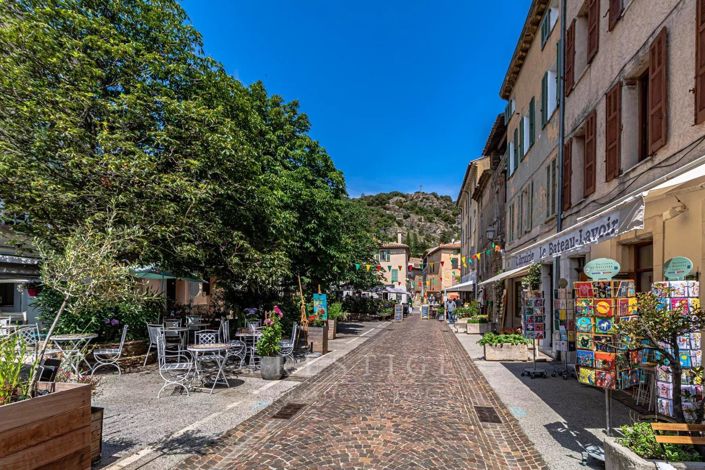 Image No.8-3 Bed House for sale