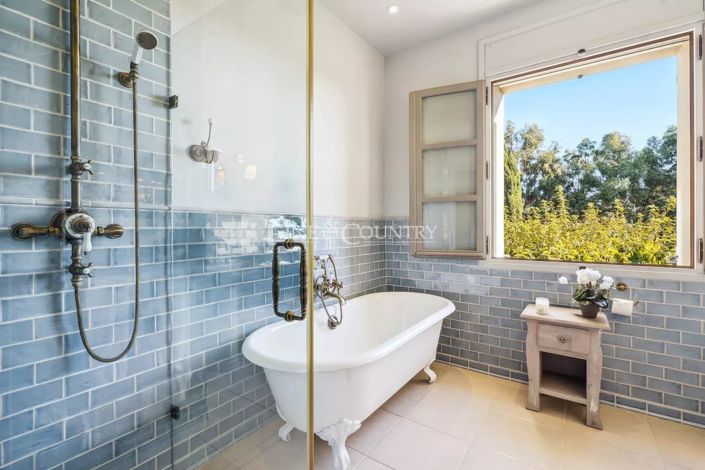 Image No.17-7 Bed House for sale