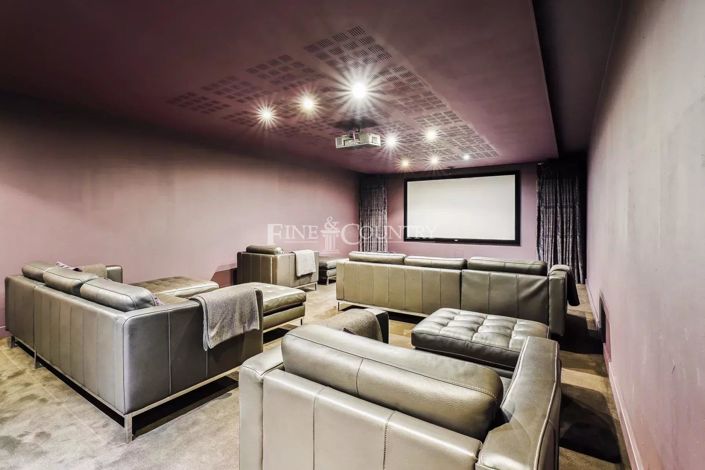 Image No.19-7 Bed House for sale