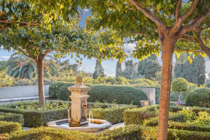 Image No.20-7 Bed House for sale