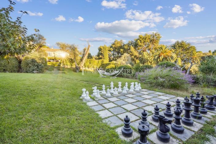 Image No.4-7 Bed House for sale