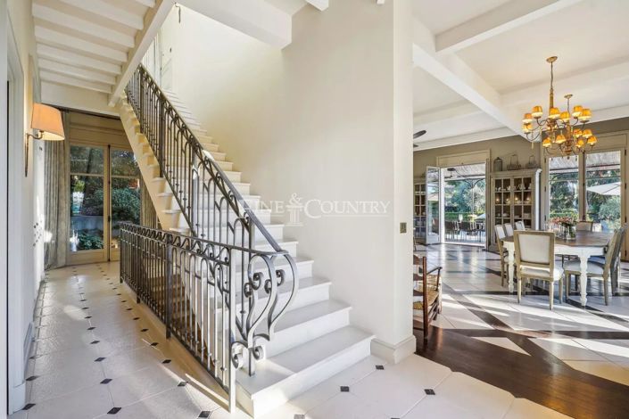 Image No.8-7 Bed House for sale