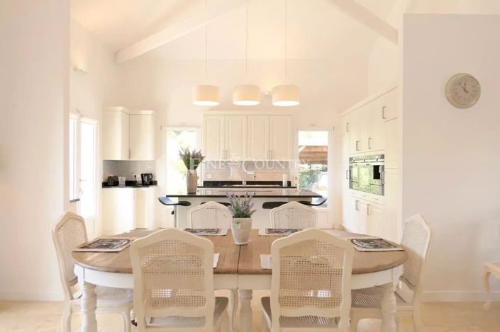 Image No.10-Maison de 4 chambres à vendre à Mougins