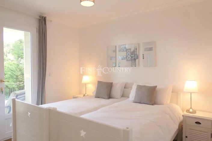 Image No.15-4 Bed House for sale