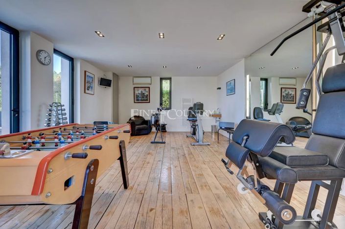 Image No.19-6 Bed House for sale