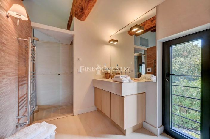 Image No.23-6 Bed House for sale