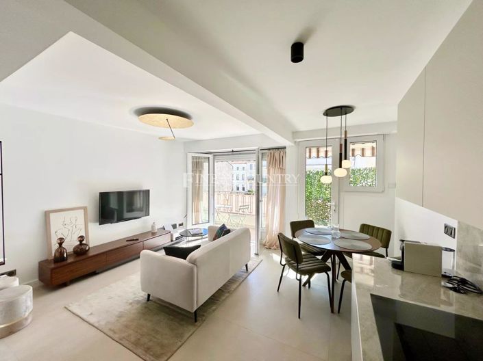 Image No.1-Appartement de 2 chambres à vendre à Cannes