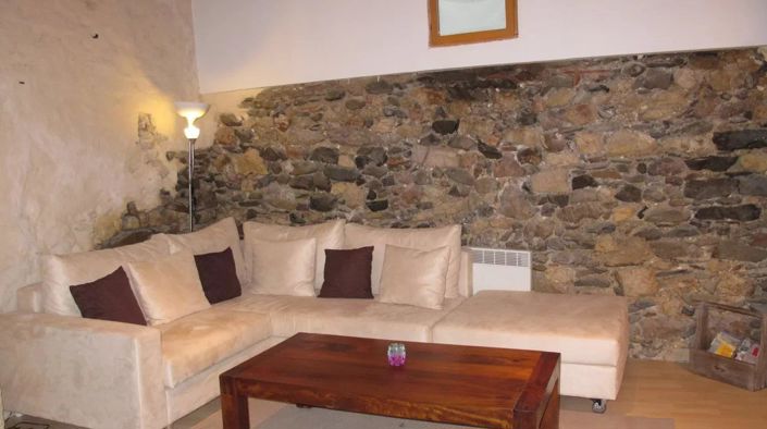 Image No.10-1 Bed House for sale