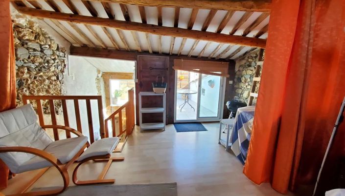 Image No.11-1 Bed House for sale