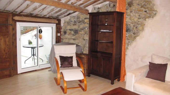 Image No.12-1 Bed House for sale