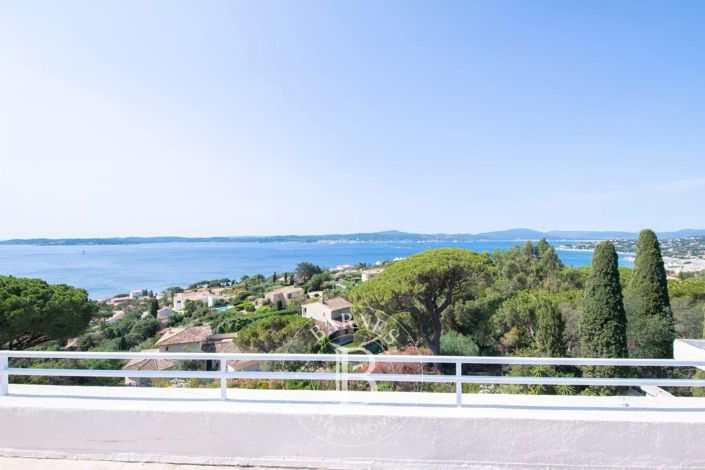 Image No.4-7 Bed House for sale