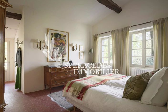 Image No.15-12 Bed House for sale