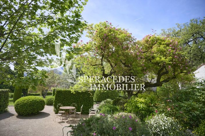 Image No.24-12 Bed House for sale