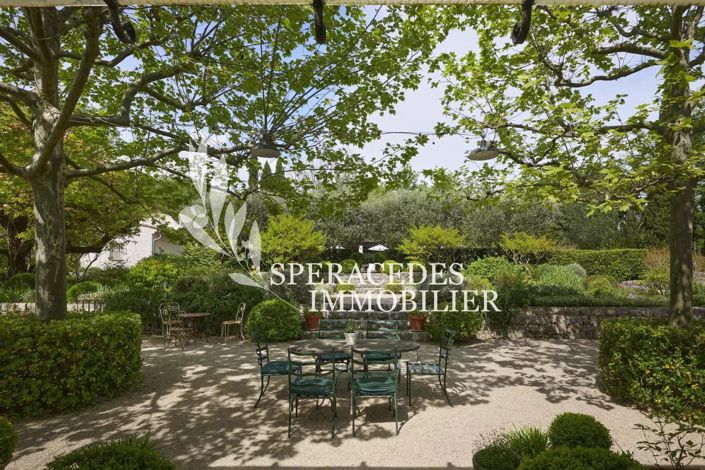 Image No.25-12 Bed House for sale