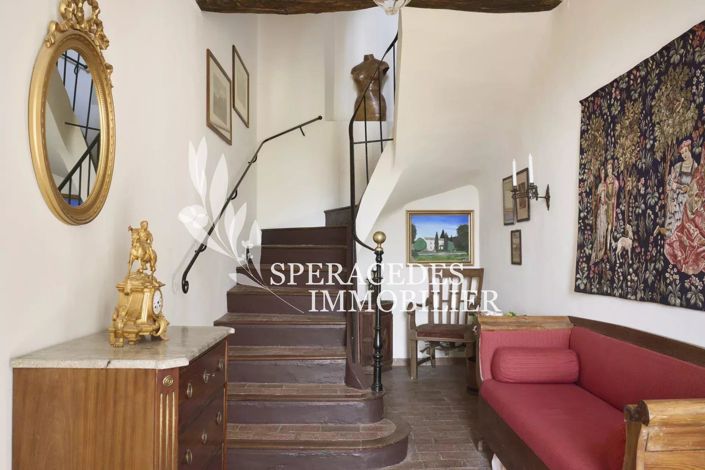 Image No.5-12 Bed House for sale