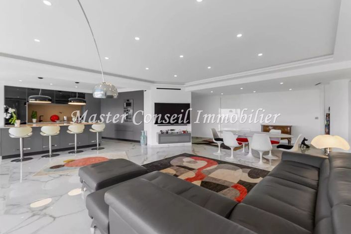 Image No.10-Apartment for sale