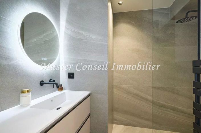 Image No.9-3 Bed Apartment for sale