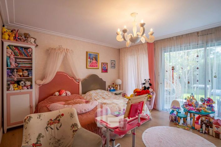 Image No.6-7 Bed Apartment for sale