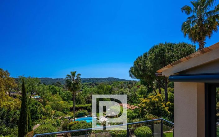 Image No.10-5 Bed House for sale