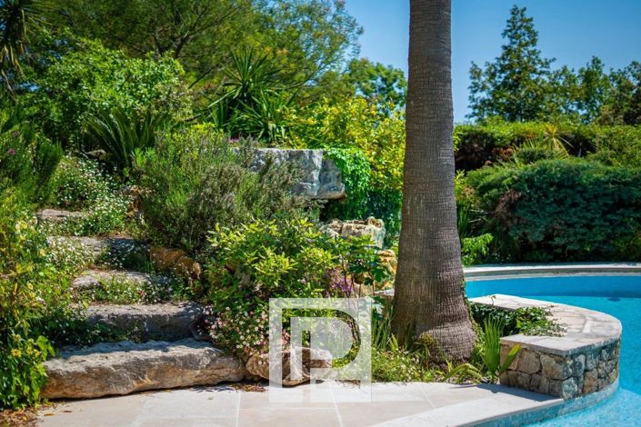 Image No.19-5 Bed House for sale