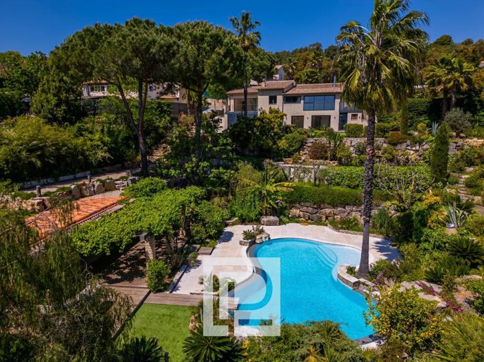 Image No.7-5 Bed House for sale